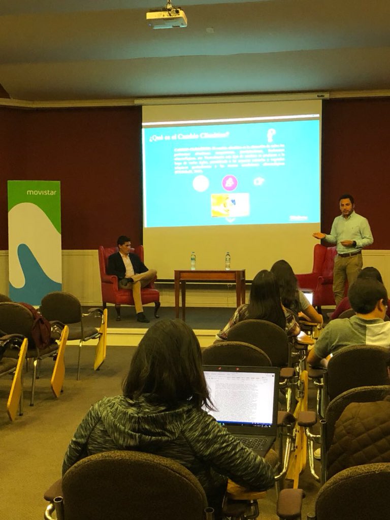 ClubVAmbiental's tweet photo. Queremos agradecer a @TelefonicaEC, por habernos brindado la charla de Responsabilidad Corporativa Ambiental, la cual fue muy informativa e interesante para nosotros. Esta charla fue el evento inaugural de la semana de la tierra. #EcoUSFQ https://t.co/7DpTHSm1FL