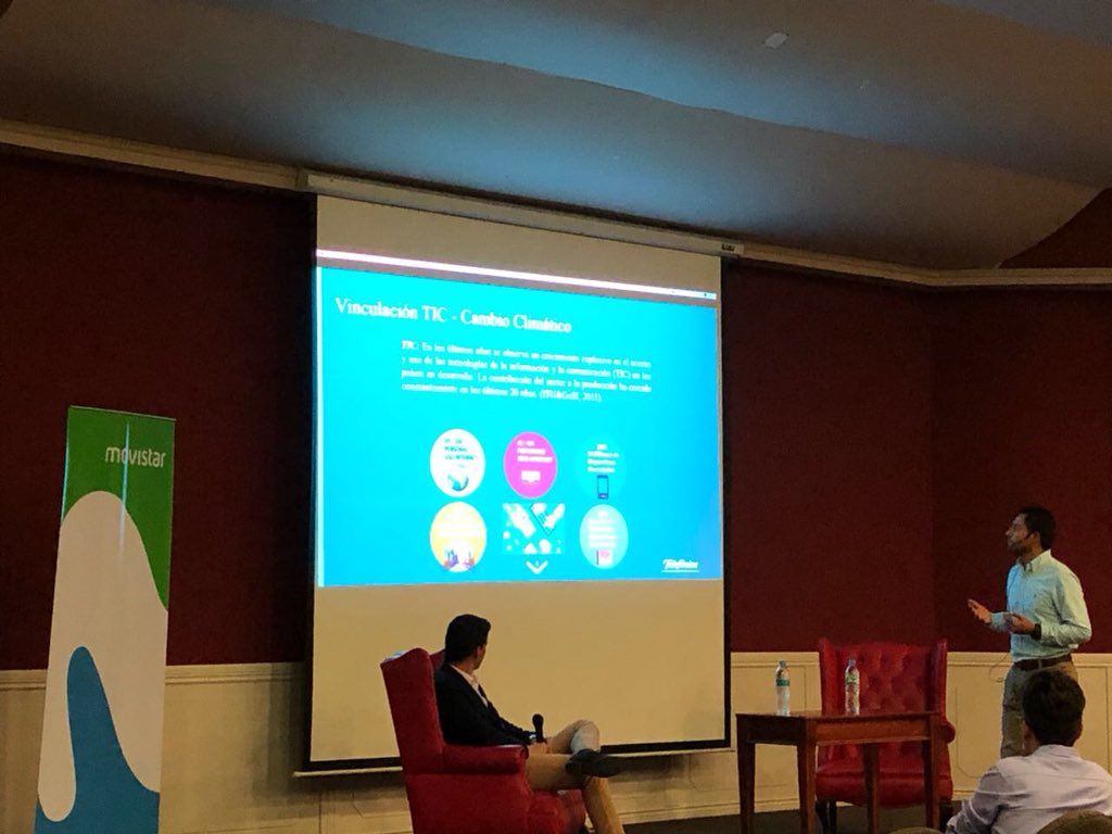 ClubVAmbiental's tweet photo. Queremos agradecer a @TelefonicaEC, por habernos brindado la charla de Responsabilidad Corporativa Ambiental, la cual fue muy informativa e interesante para nosotros. Esta charla fue el evento inaugural de la semana de la tierra. #EcoUSFQ https://t.co/7DpTHSm1FL