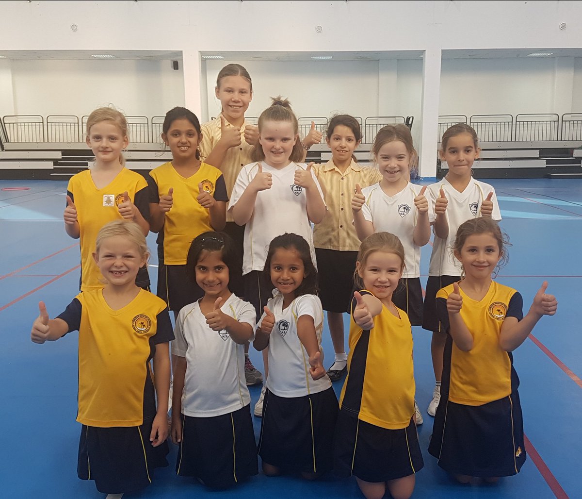 Horizon_PEDept's tweet photo. Getting ahead of the game! Early bird Year 2 Netball training! @Horizon_Year2 #happyhorizon #horizonnetball #nextgeneration #futurenetballers https://t.co/Gk7V01ttBE