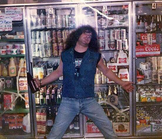 mitchlafon's tweet photo. On This Day - April 25th. In 1960, late Exodus singer Paul Baloff is born and in 1985, EXODUS release thrash masterpiece and debut album, Bonded By Blood. #MetalCommand https://t.co/PJPsArDZob