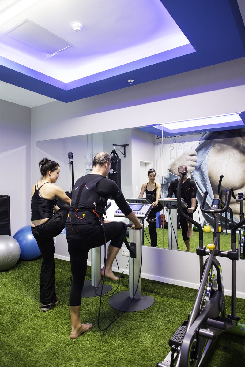 MelroseArch's tweet photo. @body20studio EMS Training - a Stronger, Fitter You In Only 20 Minutes Per Week #melrosearch #sorenotsorry #cardio #fitfam #fitlife #fitness #fitnessaddict #healthylife #gethealthy #getstrong #gymtime #ems #techworkout https://t.co/6GKhBtiXQb