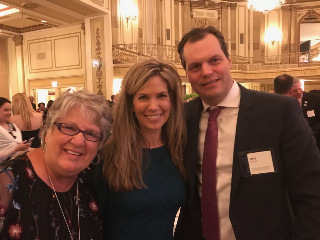 Texas⭐️Cheryl (@cheryl_searle) on Twitter photo What a wonderful night with some of my favorite people in the world! 🥂✈️👏 THANK YOU all for such an incredible experience! <a href="/weareunited/">We Are United</a> #BeingUnited #lovemycompany What a wonderful night with some of my favorite people in the world! 🥂✈️👏 THANK YOU all for such an incredible experience! <a href="/weareunited/">We Are United</a> #BeingUnited #lovemycompany