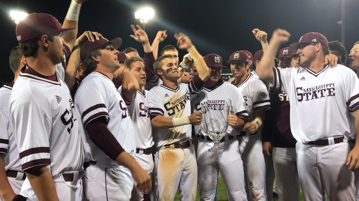 rick_cleveland's tweet photo. Bianco didn't want to let @jakemangum15 beat him – and I don't blame him – but the Rebel killer still scored the winning run
https://t.co/iwAIbUU7MG https://t.co/K3LP7TLc6S