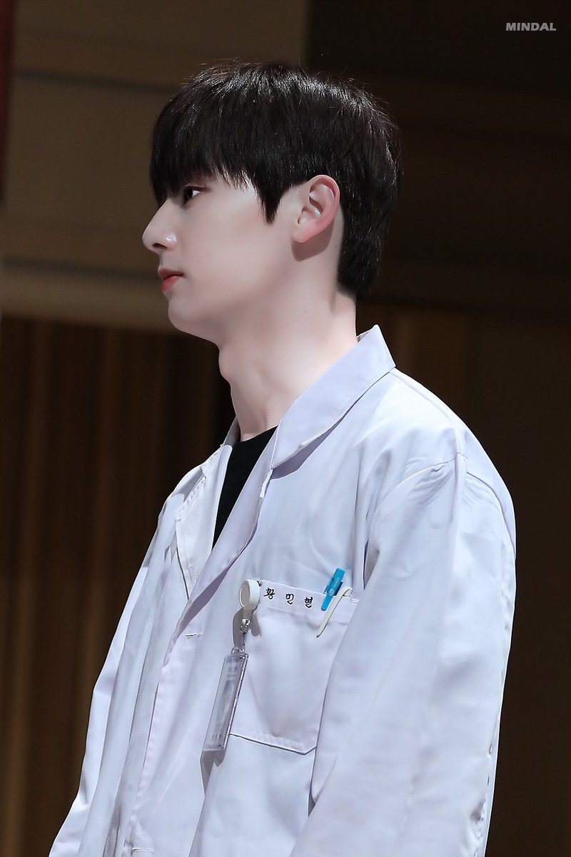 황민현 달글 tweet media