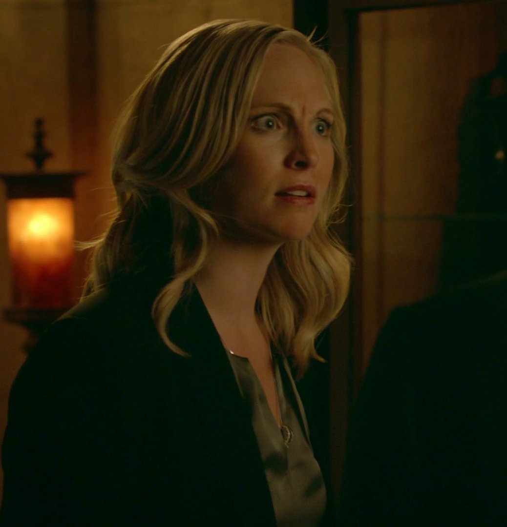 dailyklaroline's tweet photo. https://t.co/Y1zJj571k3