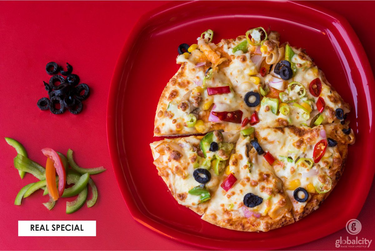 globalcityLifes's tweet photo. Real Pizza Surat - (Galaxy Circle, Pal)
Add:- 101-102, Helios, Galaxy Circle, Green city Road, Pal, Surat.
☎+91 88668 66906
#Realpizza #pizza #garlicbread #unlimitedmeal #Pasta #Panipuri #hotsalad #coldsalad #36variety #globalcitysurat #surat #SuratCity #Globalcitylifestyle https://t.co/mWvbK4QsSw