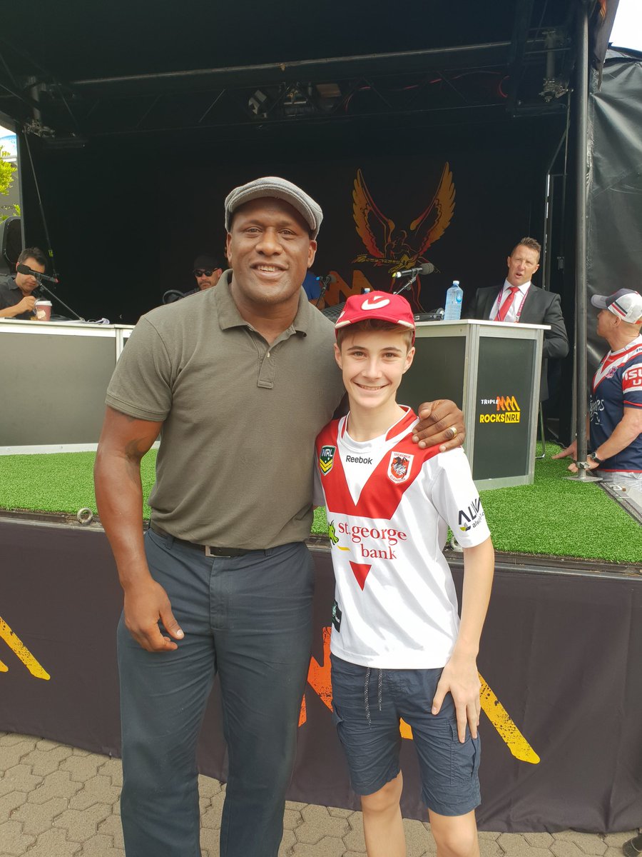 adamferguson_'s tweet photo. Looking good @RealBigDell. Come on @NRL_Dragons #NRLDragonsRoosters https://t.co/323es77Tvk