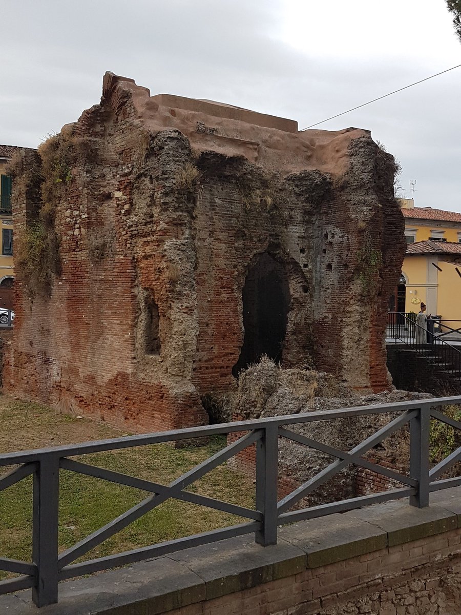 Buongiorno 
Queste sono le strutture della #sudatio l'ambiente meglio conservato del nostro edificio 😊 
Buona giornata #museivispi 
#MuseumWeek #heritageMW 
<a href="/MuseoCanapa/">Museo della Canapa</a> <a href="/museotattile_VA/">museo tattile varese</a> <a href="/MuseoCalatia/">Museo Calatia</a> <a href="/Capodimonte_mus/">MuseoBoscoCapodimont</a> <a href="/PalazzoRealeNap/">PalazzoRealeNapoli</a> <a href="/museiincomune/">Musei in Comune Roma</a> <a href="/VEiLProject/">VEiL Project</a>