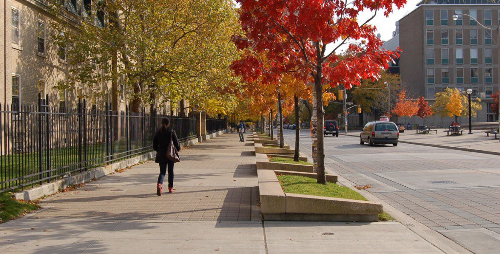 jen_keesmaat's tweet photo. St George Street in Toronto is one of the first and best examples in our city of creating a clear divide between spaces for cars and spaces for people. In 1940 the road was widened for cars. In 1997 it was redesigned for people, for safety, and for public life.  @metromorning https://t.co/P1LSjpgXkb