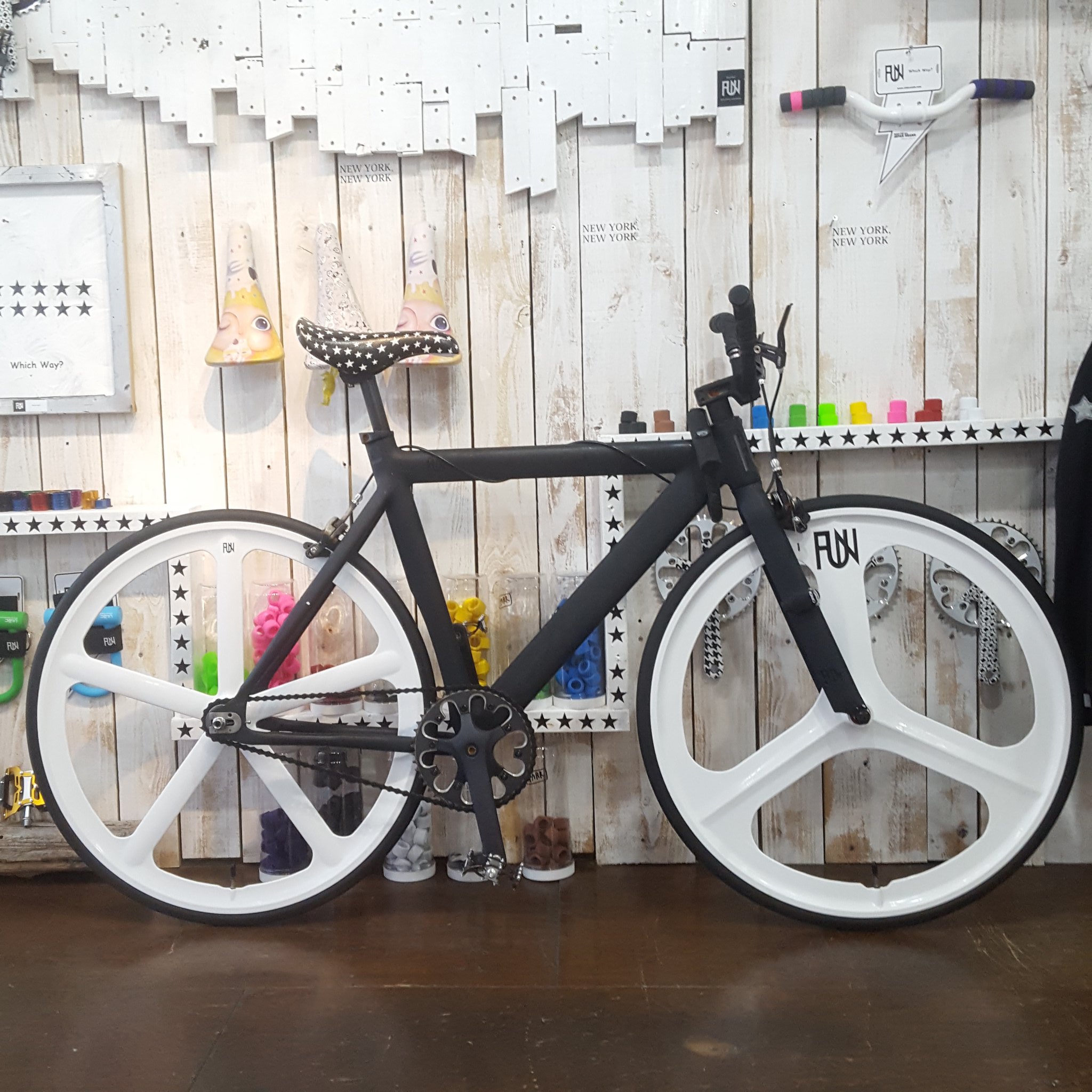 ピストバイク ライダーズカフェ 適応身長175cm以上