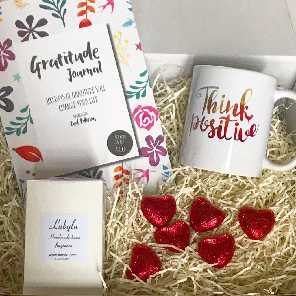 As we’re speaking about support for new mums, I’ll pop a link to my new self care gift set, which is a great gift for anyone really, but certainly a new mama! applesandpips.co.uk/product/self-c…

You can also create your own hamper for mum, baby, or both! applesandpips.co.uk/product/create…

#BabyHour