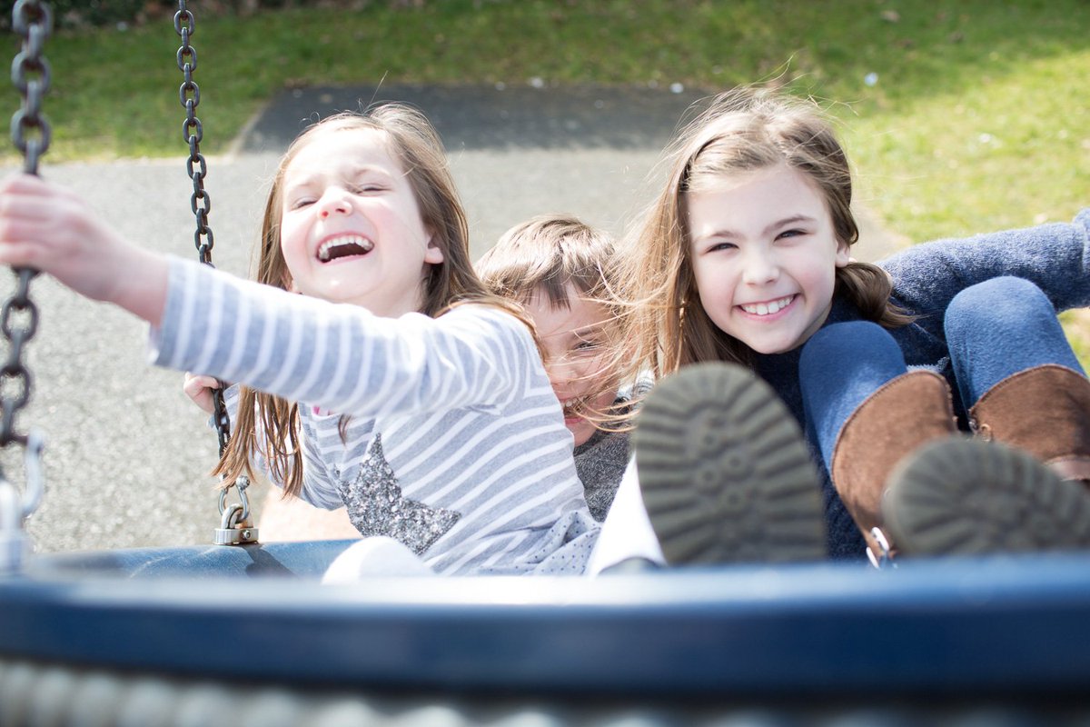 PhotoAdrian's tweet image. ..and if you don't fancy bluebells in your pictures, you can just go to the park and have fun in the sun! #familyphotographs #sevenoaks