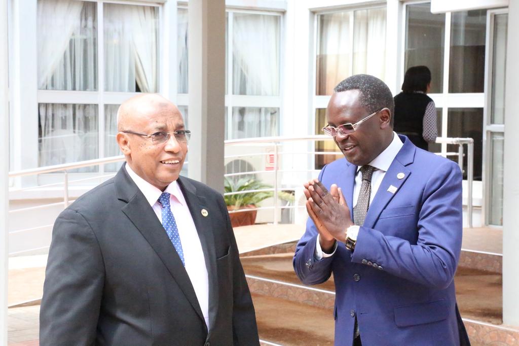 EA_Bunge's tweet image. EALA Speaker @martin_ngoga has  met with Comoros Ambassador to Tanzania, H.E. Dr Ahamada El Badaoui Mohammed in Dodoma 

@BobiOdiko @NewTimesRwanda @KTNNews @MwananchiNews @TheCitizenTZ @RTNBurundi @The_EastAfrican @newvisionwire