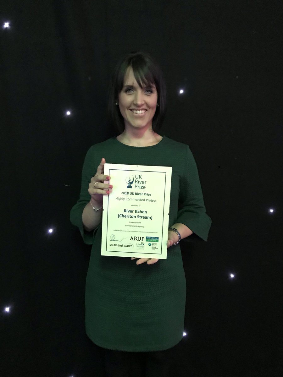 Fish_Ecology_SE's tweet photo. Hannah @EnvAgencySE picked up a Commendation @The_RRC for our #RiverRestoration on the Cherition Stream #RRC2018 #RRCNottingham
@NEDorstHantsIOW @Aquascienceltd #workingtogether #letriversflow #loveyourriver #woodydebris #NaturalProcesses #geomorphology #chalkstream #biodiversity https://t.co/4WgtR8SlKY