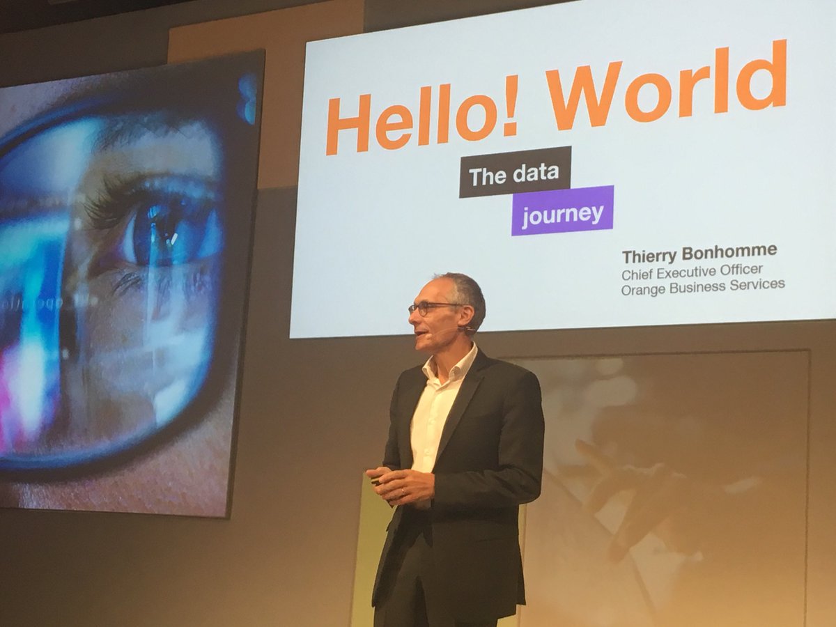 Very happy to meet again our customers for our #helloworld18 !