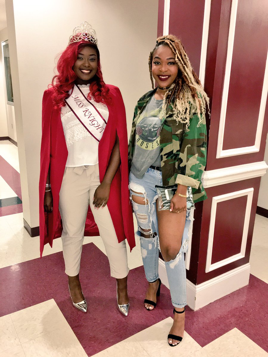 _gemsss's tweet image. I'm kickin shit with your bitch, she did all the choosing 😈🤞🏾#MyFront