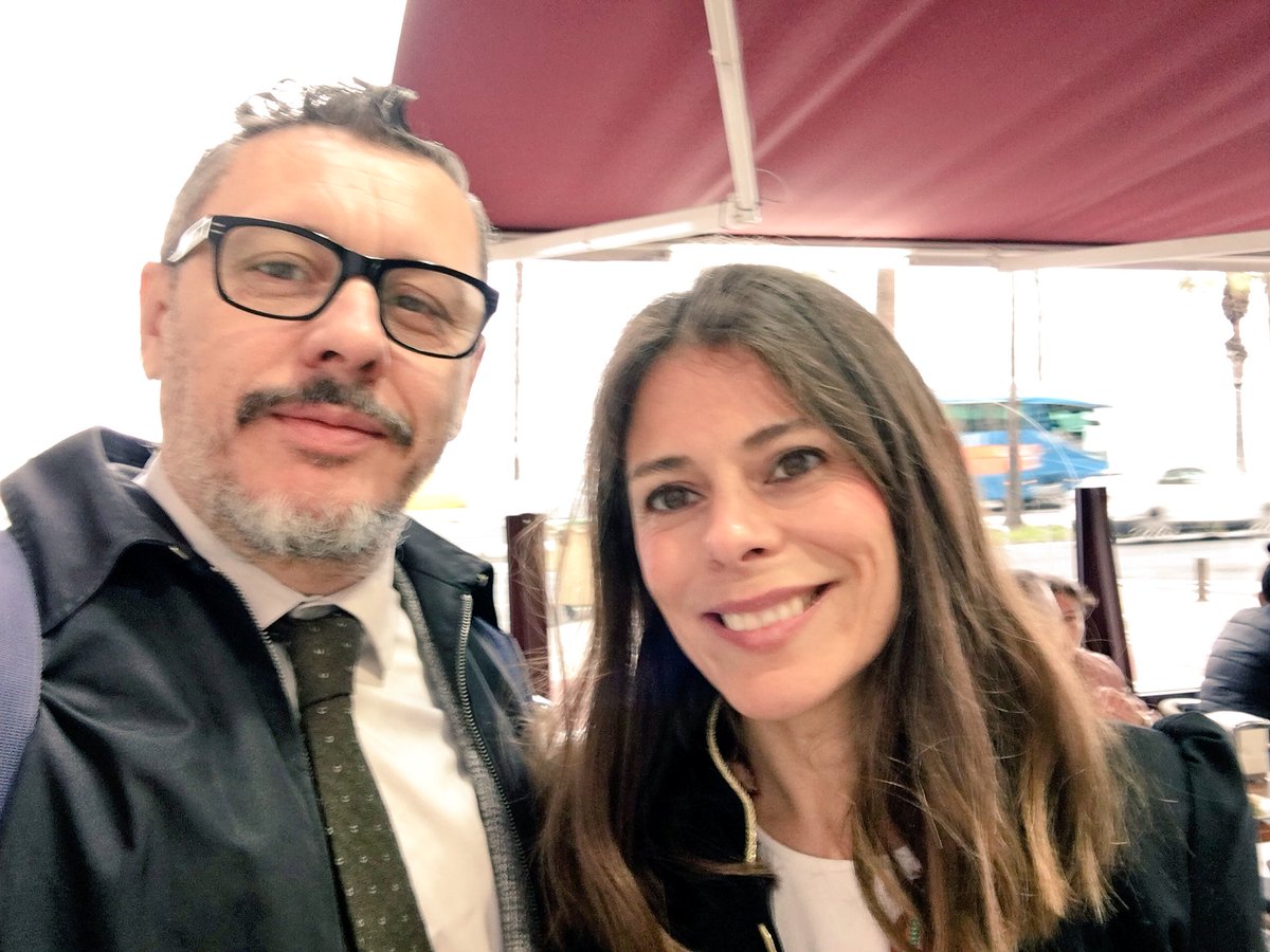 madclimber's tweet photo. Cargando pilas frente al mar con mi compi @imaeso, más maja que las pesetas, antes de meternos en faena con la charla sobre Marketing de contenidos para @anunciantesCAN, en el mítico @paletexpress https://t.co/ysyF3JX3Kl