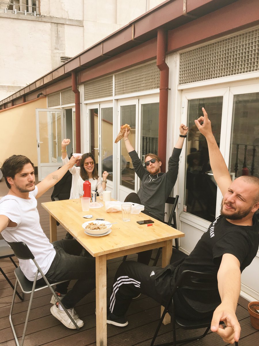 GlownetHQ's tweet photo. We are still celebrating the good news at @GlownetHQ this week! 🍾Congratulations @Siebe and all the team! https://t.co/ou111KAuRK