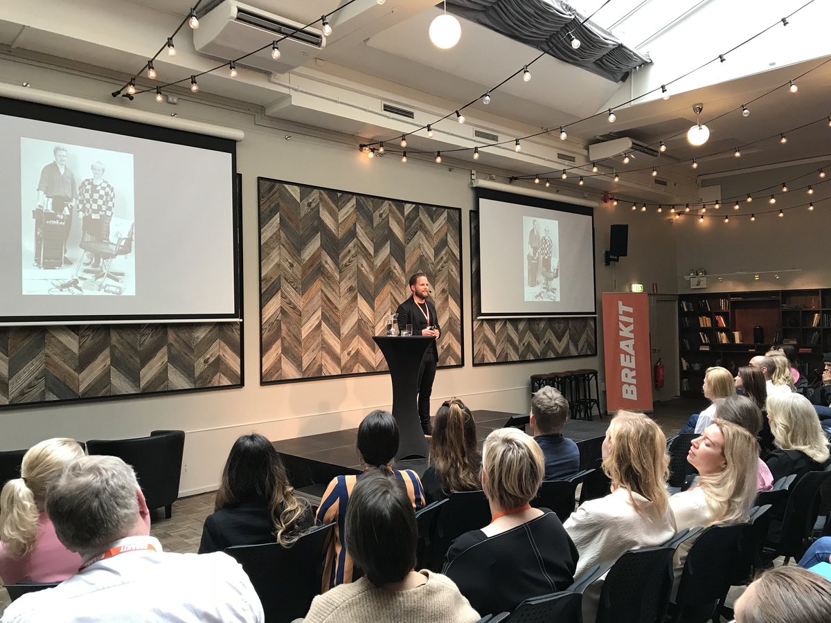 breakit_se's tweet photo. Första talaren: Rickard Lyko om hur han byggde en e-handelsraket i skönhetsbranschen från en by i Dalarna. #befashtech18 #breakitevent https://t.co/WUY65bo2Kx