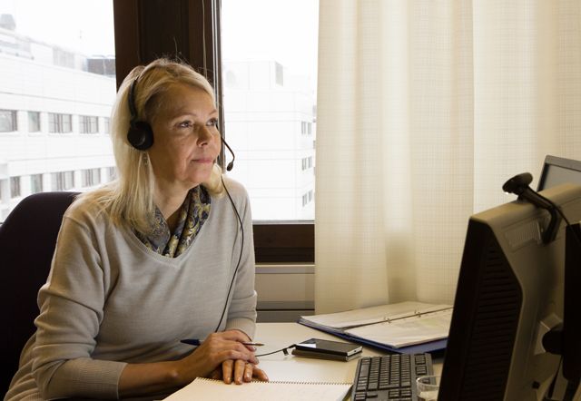 mielenterveys's tweet photo. Kriisipuhelimeen vastattiin viime vuonna 53 000 kertaa, vaikka puheluita tuli yli 170 000. Sekasin-chatissa käytiin 12 000 keskustelua, vaikka halukkaita olisi ollut yli 100 000. 

Tue matalan kynnyksen kriisiapua ja osallistu Mielinauha-keräykseen: https://t.co/2KXDUh1ZOg https://t.co/Kab0TLbF59