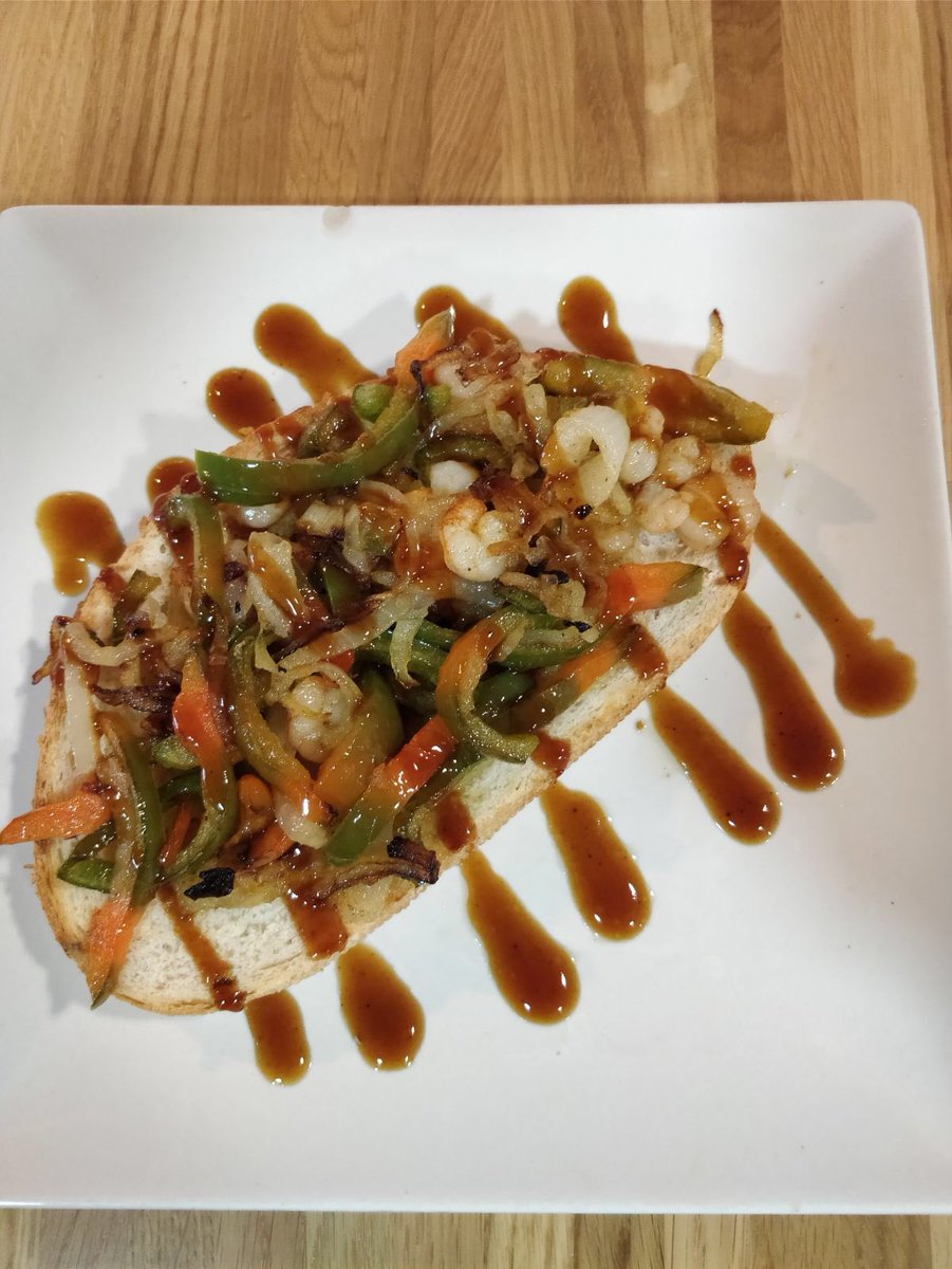 TerrazadelDuque's tweet photo. Brunch desde las 11:00 a 13:30h
Hamburguesa Gourmet o tostada de verduritas con gambas. Con tu cocacola o cerveza 6€
#valdemoro #laterrazadelduque #brunch https://t.co/LpxwLdFc1r
