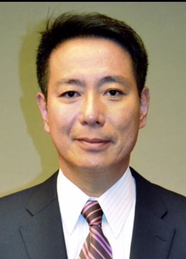 みやぞぉ 人相学的には 穏やかに生きている人の顔は左右対称あり 心に葛藤があり くやしい人生を歩んでいる人は歪んだ顔になると言われています 二重人格者 言動に嘘や偽りが多い そして 加齢とともにこの傾向は顕著になるそう T Co みやぞぉ 人相学的には 穏やかに生きている人の顔は左右対称あり 心に葛藤があり くやしい人生を歩んでいる人は歪んだ顔になると言われています 二重人格者 言動に嘘や偽りが多い そして 加齢とともにこの傾向は顕著になるそう T Co