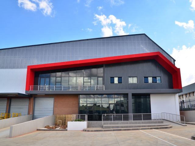 TechSmartBiz's tweet image. #Fujifilm opens Innovation Centre Africa to customers buff.ly/2vEZu3q