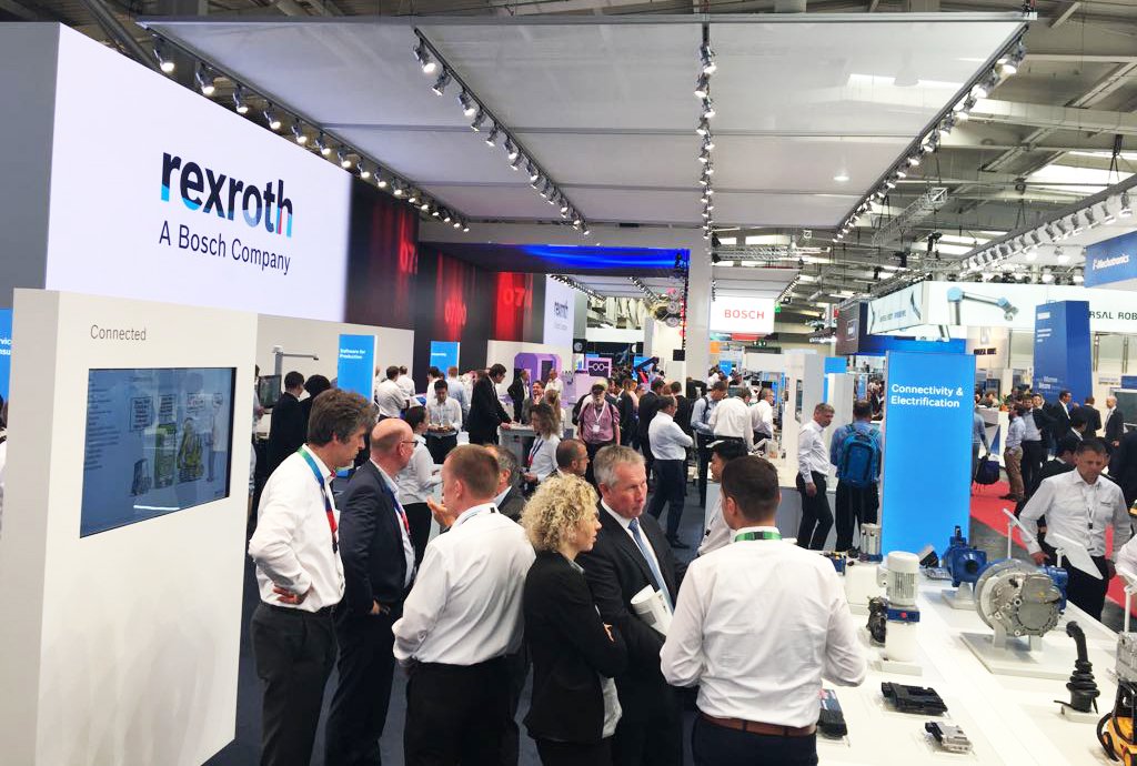 boschrexroth's tweet image. Our #BoschRexroth show is nearly blocking the hallways - come and see it for yourself: hall 17, booth A40! #CeMAT18 #HM18 #Intralogistics #MaterialHandling #MobileHydraulics