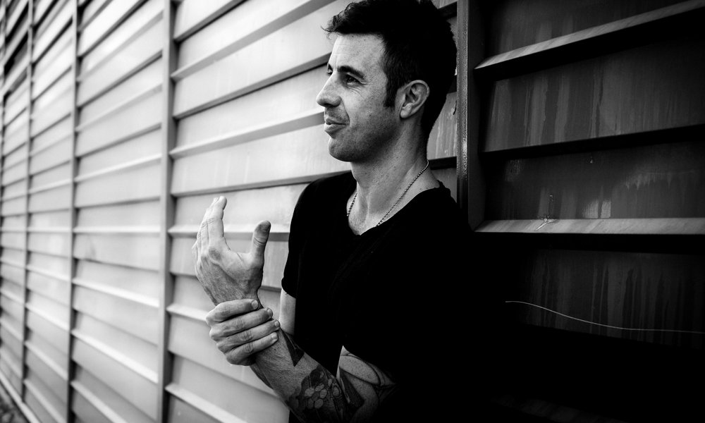 "Hay muchísima música increíble hecha con sintes y samplers que no busca la pista o el hit". Hablamos con Ed is Dead (<a href="/Ed_isDead/">Ed is Dead</a>) sobre #YourLast48Hours y lo que podremos ver mañana en Madrid, en el concierto más importante de la gira: notodo.com/ed-is-dead-ent…