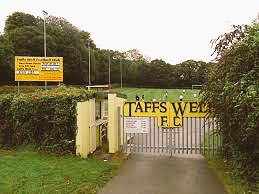 HaverfordwestFC's tweet photo. Midweek football @Taffswellfc’s Rhiw Dda’r ground tonight as the Bluebirds travel the M4 to face the Wellmen in #WLD1 https://t.co/w8dmD16Vn1