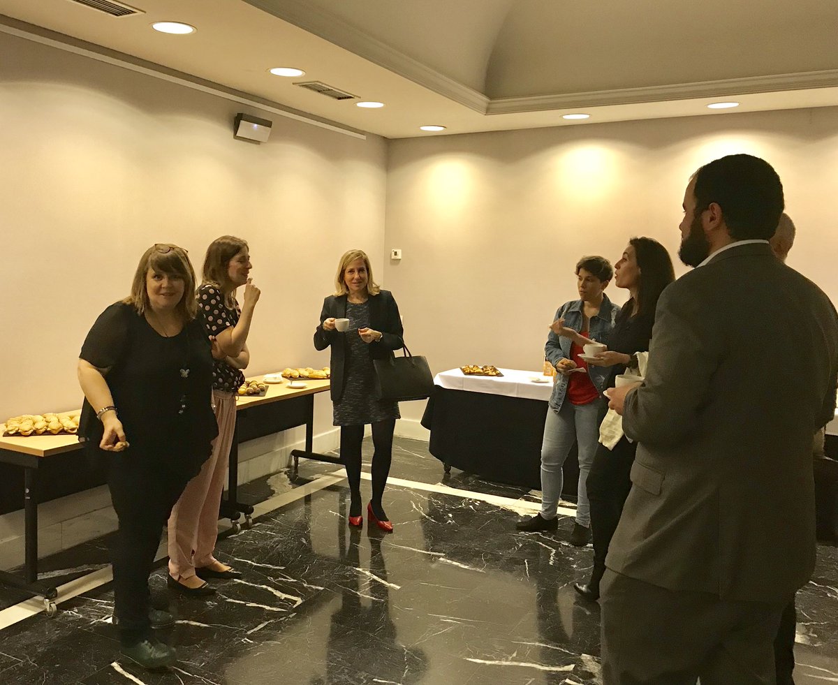 miguelvalwke's tweet photo. Ya nuestros compañeros @RMGWKES y @miriamcamaram dan la bienvenida a los clientes para el #desayunowk de @albertfolguera sobre las regularizaciones fiscal de bienes en el extranjero cortesía @WKAsesores https://t.co/TlkrpWmZ2d