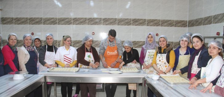 8gunhaber's tweet image. #HATMEK #ücretsizkurs #meslekedindirmekursları @HatayBSB 
HBB Kursları İle Hatay’da Farkındalık Yarattı
8gunhaber.com/haber/34454/hb…