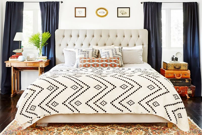 OneNorthBoston's tweet photo. When you think "nightstand", what's the first image that comes to mind? If it has four legs and a drawer, we aren't thinking of the same thing!
https://t.co/HV6y9yXE28 https://t.co/sAU6YhmPTz