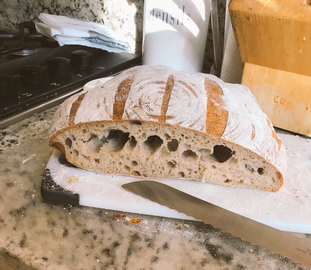 robindashrink's tweet photo. #Overrisen but tastes good. New recipe - my first go using @SourdoughSchool by @VanessaKimbell (present from wife)
#HomeMadeBread #sourdough #bread #realbread #homebaked. Used 20% @DovesFarm #spelt #wholemeal and 80% strong white.
Next loaf already on the go #notbeaten https://t.co/2eLumNmT4S