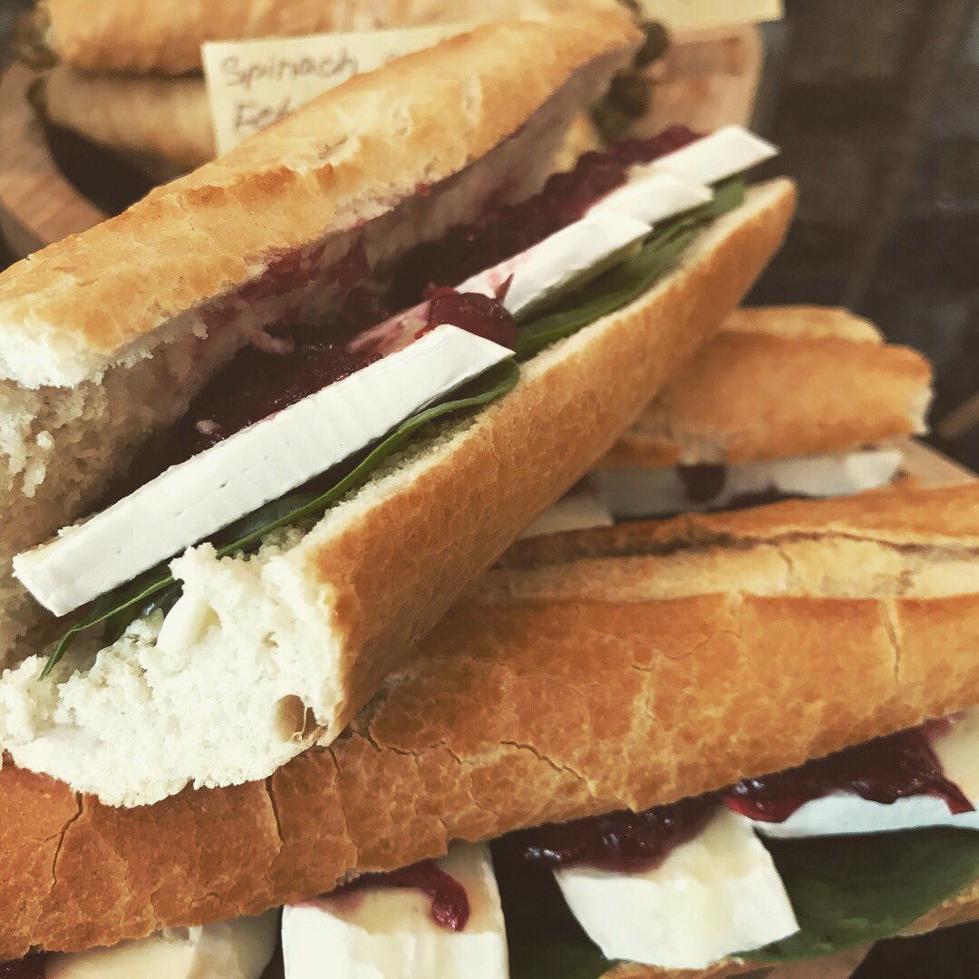 blackgoldcafeUK's tweet photo. Freshly made baguettes every day🥖☕️
#lunchfix #fresh #baguettes https://t.co/03uIlFSo8S