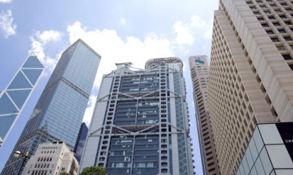 BMIResearch's tweet photo. #BMIview Will the looming property slowdown set back Hong Kong banks? @HKBusinessMag https://t.co/wweT1YCMtH https://t.co/dpgDr5RdQE