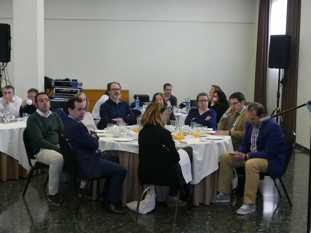 ceoecuenca's tweet photo. El secretario de @HC_Cuenca y algunos de sus asociados asisten al desayuno informativo sobre turismo dentro del ciclo Mirando por Cuenca de @SERcuenca https://t.co/Al7ku1R9ZN