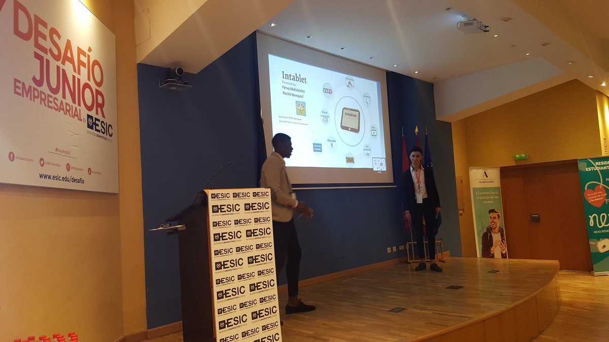 ESIC_University's tweet photo. La #tecnologia al servicio de la #educacion. Esta es la idea con la que el equipo #InTablet de #Tarragona compite en la final del #DesafioESIC @DesafioJrESIC de #ESIC ¿Convencerá su proyecto al jurado? https://t.co/1bwhdsOegL