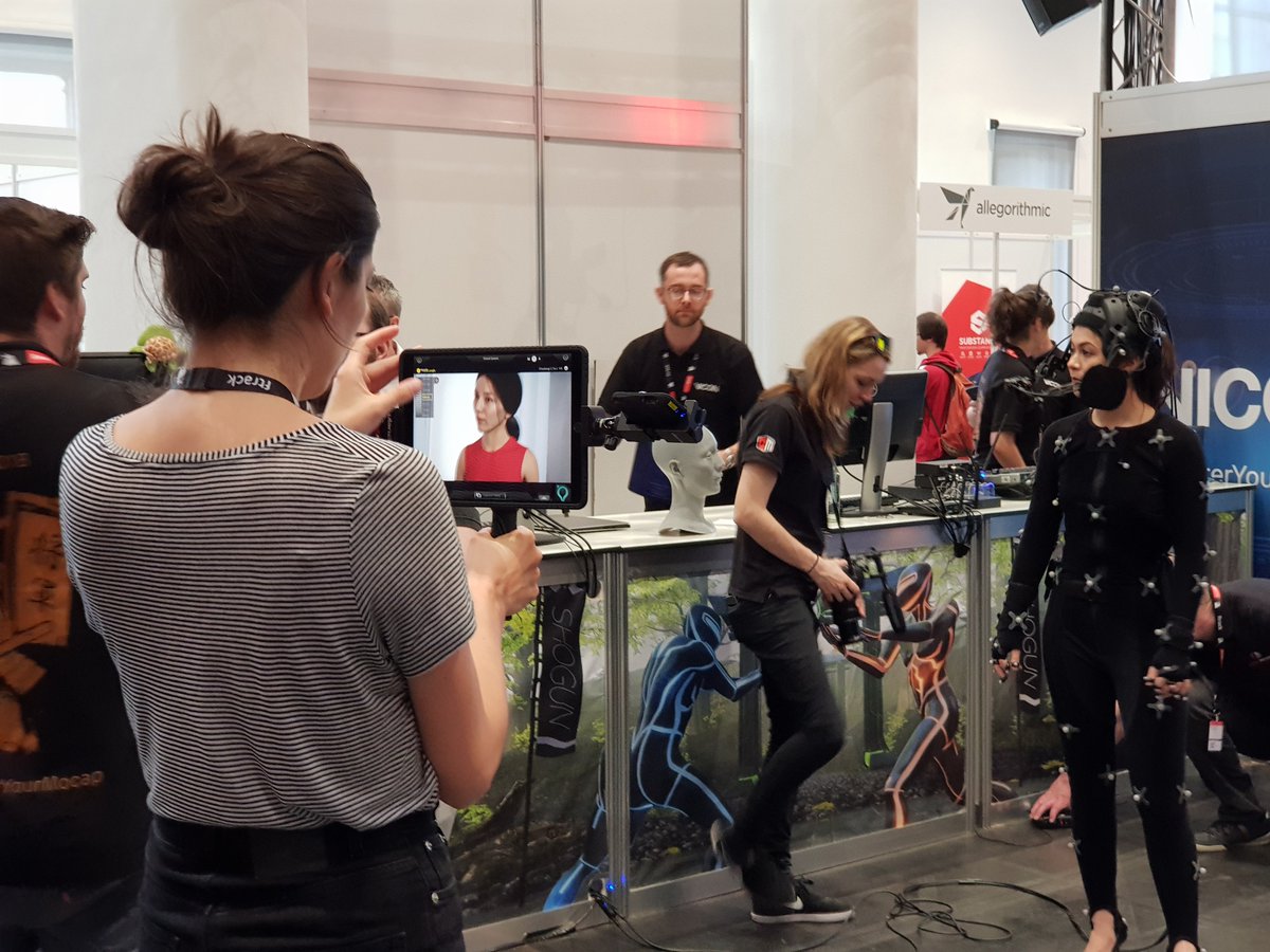 Iris trying out new cool stuff from Vicon 👩‍💻