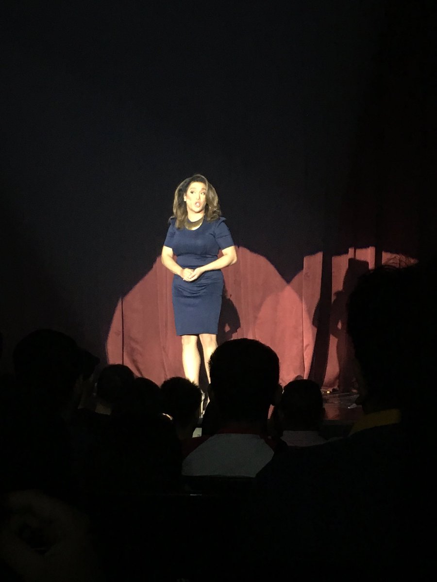 AlterCholo's tweet photo. Kaladkaren Davila: uyy si kuya may grindr na may alter pa 😂😂😂 #picctto https://t.co/jmm59qQf2Y