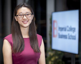 ImpBizAlumni's tweet photo. "I felt it was time to contribute back to the College." Alumna Xia Chen (#IBManagement 2015) on why she wanted to give something back to @ImperialBiz #OurImperial https://t.co/p483vxb5cO https://t.co/q1R0wPexag