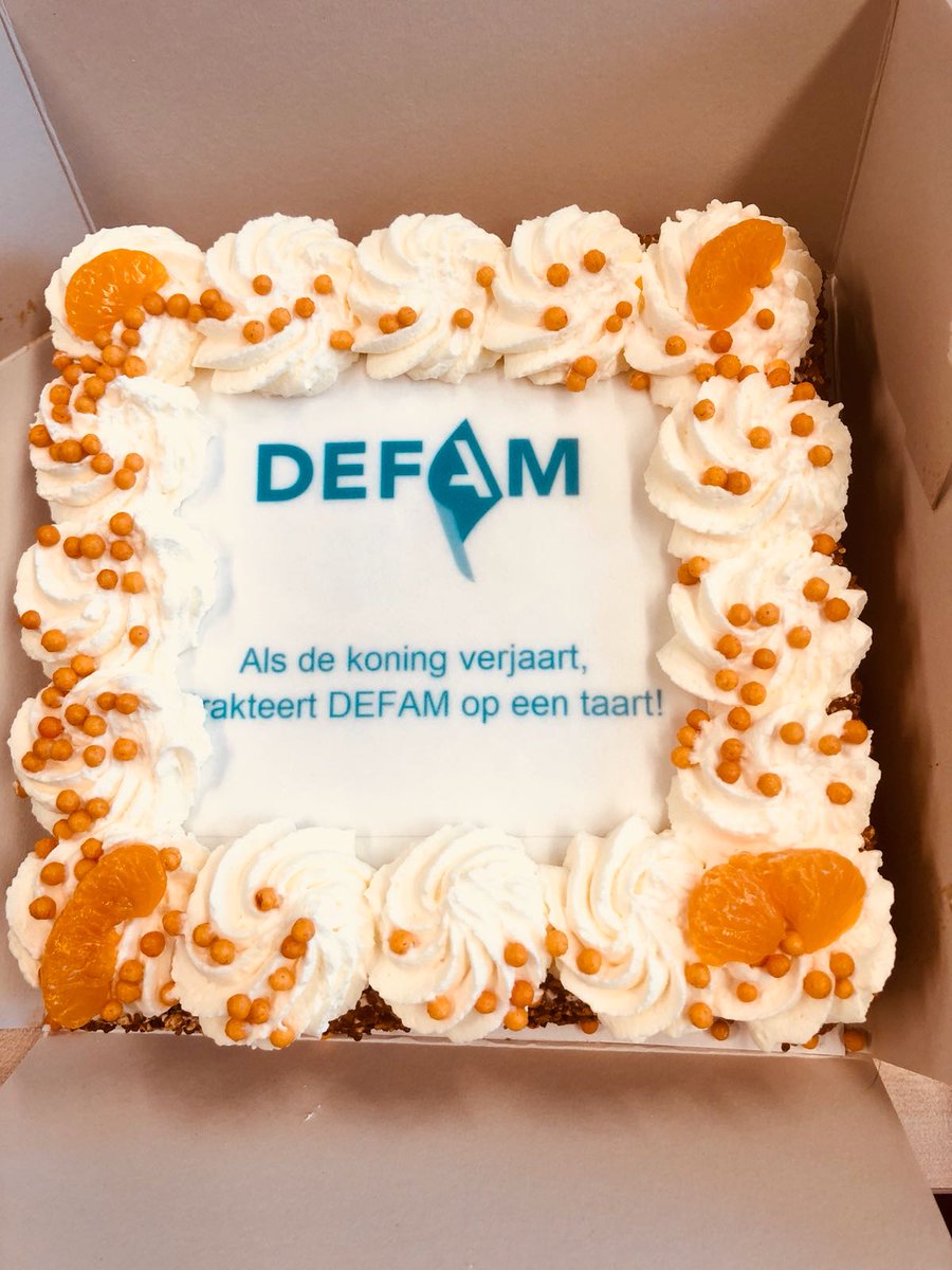 Bijna Koningsdag en dat betekent dat het weer tijd is voor de enige echte koningstaarten! #samenwerken #partners #Koningsdag2018 #DEFAM #Alphacreditnederland