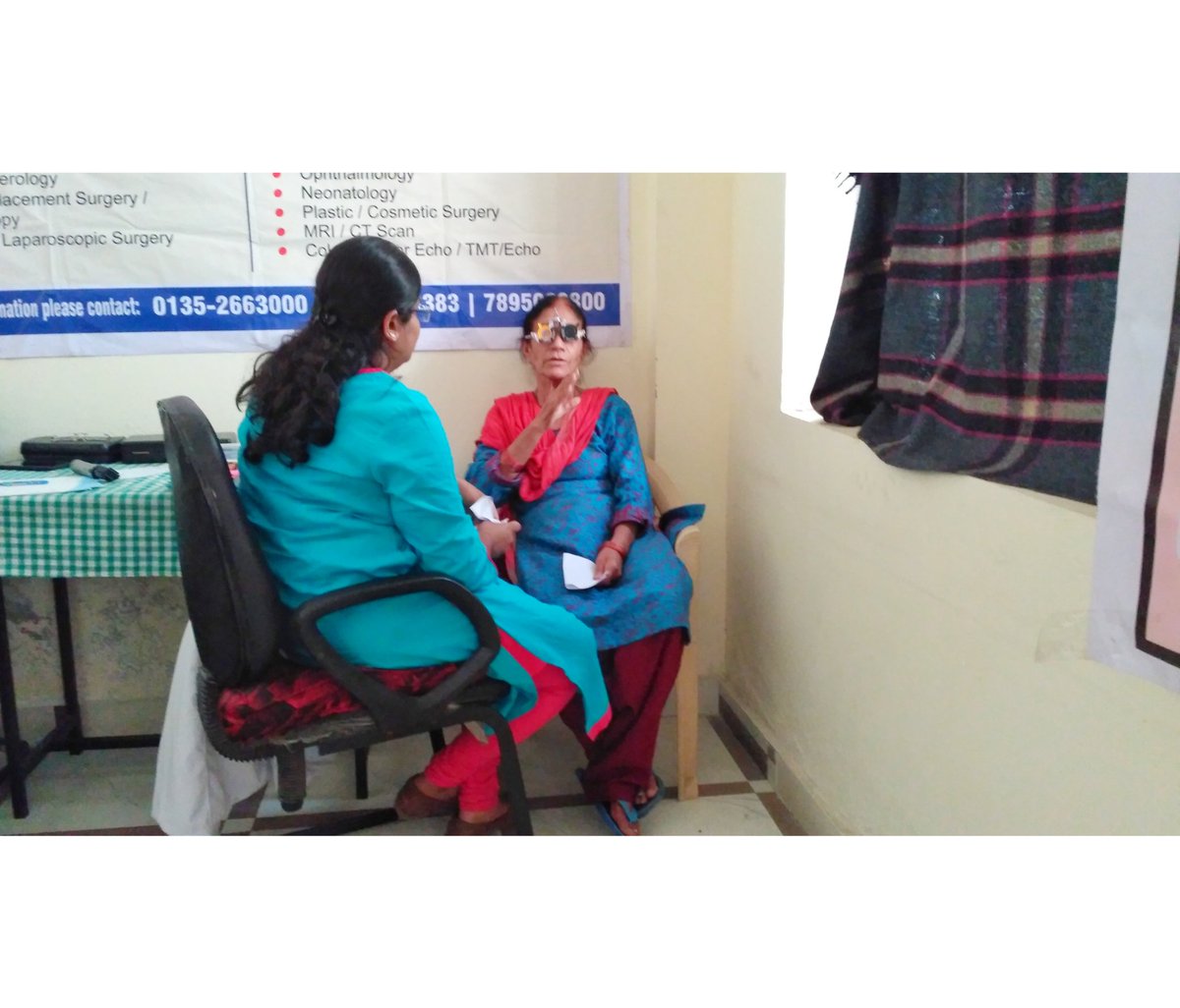 Aloka_VP's tweet photo. The second camp of the day begins.

We thank Parvatiya Jan Sansthan for helping us arrange this camp in Rajkiya Ayurvedik Chikitsalaya at Bhattagao, Missourie.

#AlokaPreYatra
#AlokaVisionProgramme
#ClearVisionForEveryone https://t.co/HdMjTepC3U