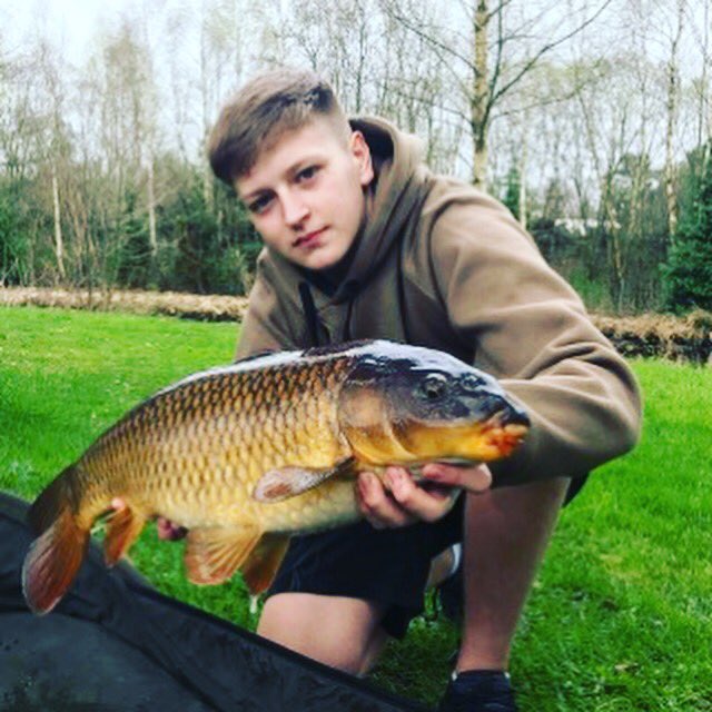 ViperTackleLTD's tweet photo. ⭐️ Catch Report ⭐️ Harvey Chapman I went to a local lake for a couple of hours after school. I was fishing out in open water using an IQ Drig with the Viper Curve Shank hook. I landed this 12.4lb common. https://t.co/bB6Hhl3NOt #teamvipertackle #vipertackle #carpfishing https://t.co/i7i64vYABi