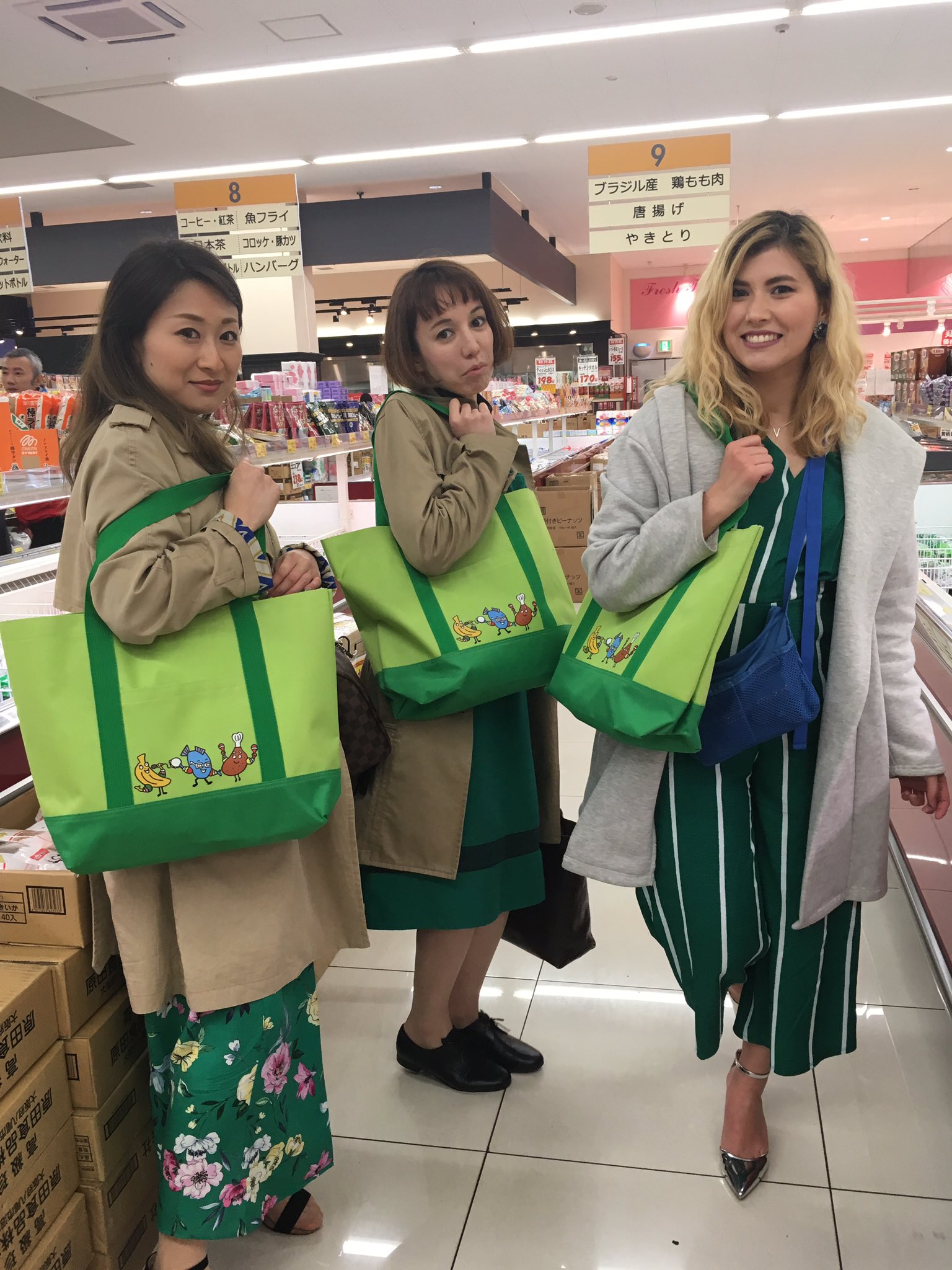 Mika Walker チャチャチャレンジャー お疲れ様 Colorsステキャン来てくれたみんなありがとう 今日は チャレンジャー北長岡店でgreenな感じで楽しかったなぁ Mikaは次5 3 また長岡 アクロスプラザ長岡で会いましょう T Co Kjz070newo