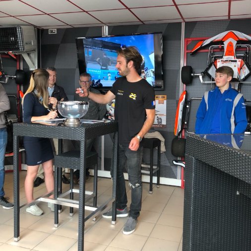 TECHEETAH_'s tweet photo. Welcome to @JeanEricVergne's electric kart race with other @FIAFormulaE drivers and @BillyMonger to help raise funds for charity. It's time to pick teams! 

#BillyWhizz // #ABBFormulaE // #TECHEETAH https://t.co/9ZGQo1UvpL