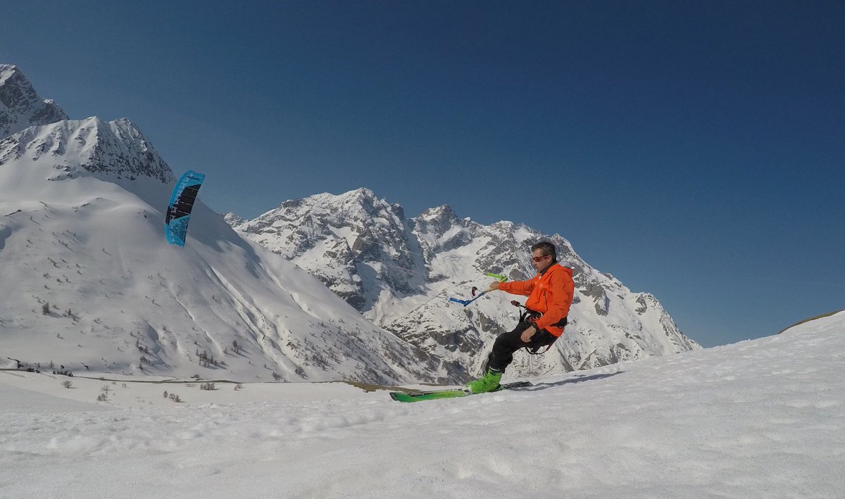 Entraînement #snowkite au Col du Lautaret <a href="/GINKITEBOARDING/">GIN KITEBOARDING</a> #transgroenland2019