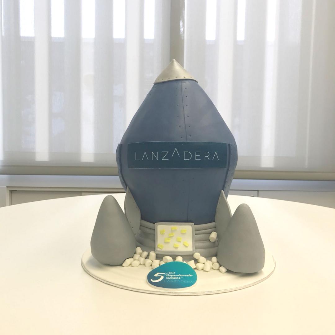 ¡Hoy cumplimos 5 añitos en <a href="/lanzaderaes/">Lanzadera</a> ! Gracias a todos los #emprendedores por sumaros y a todos los que hacéis posible este proyecto. 🎂🎂🎂🎂🎂