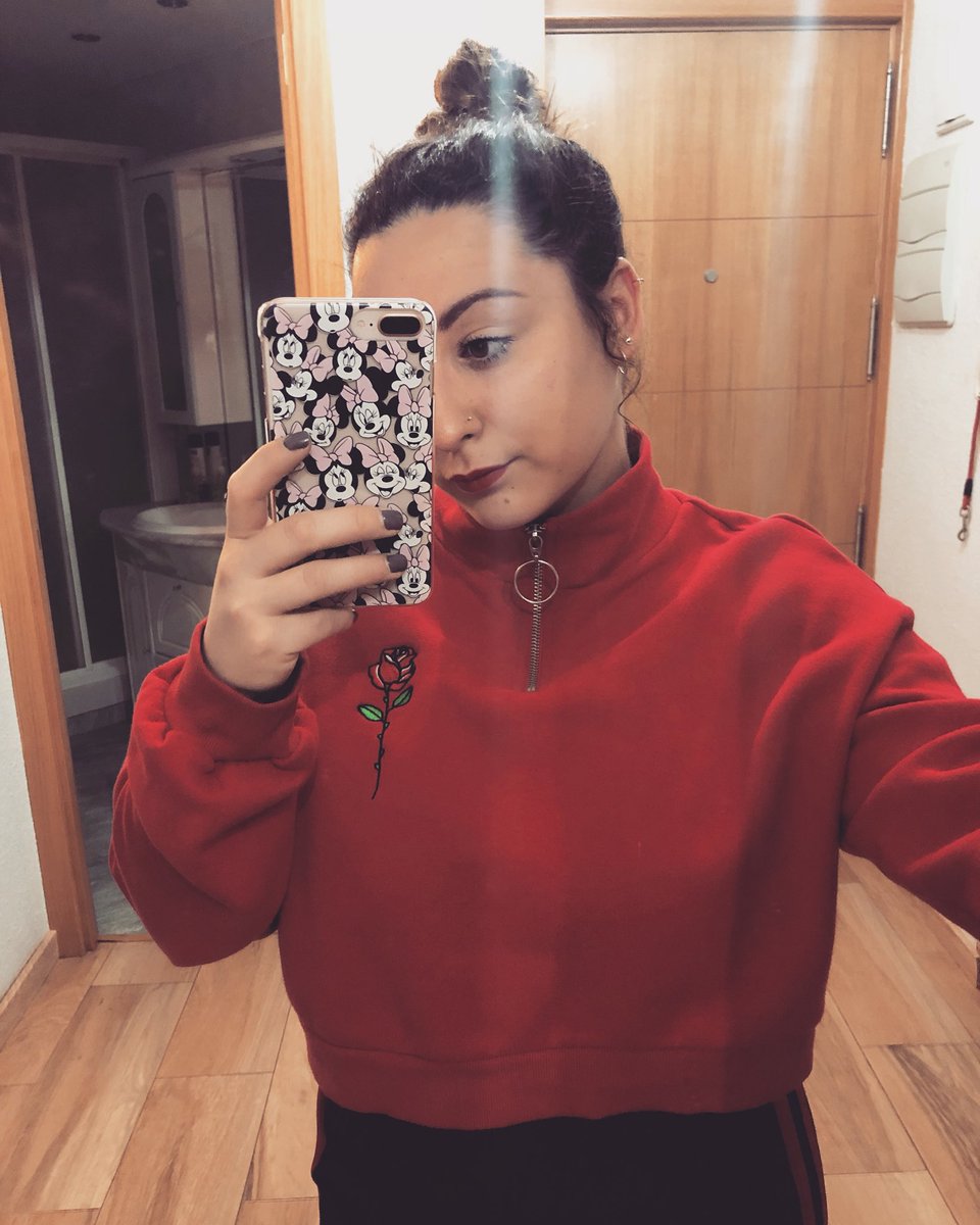 Soris5v's tweet photo. 🌹apuesto por mi https://t.co/1FGfpW9VD4