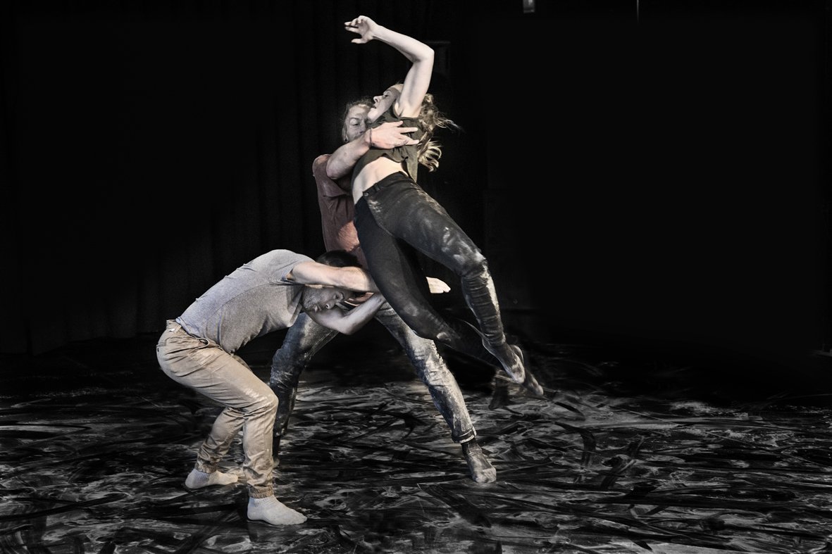 rural_dance's tweet photo. Norwegian Dance company @PantaReiDans bring their physically demanding show to #Dorset this weekend!
Enjoy fast-paced, colourful dance theatre exploring vulnerability &amp; strength. You'll be amazed &amp; emotionally moved! #ruraldance https://t.co/JKA8xtwIUy https://t.co/g3juGOlzE2